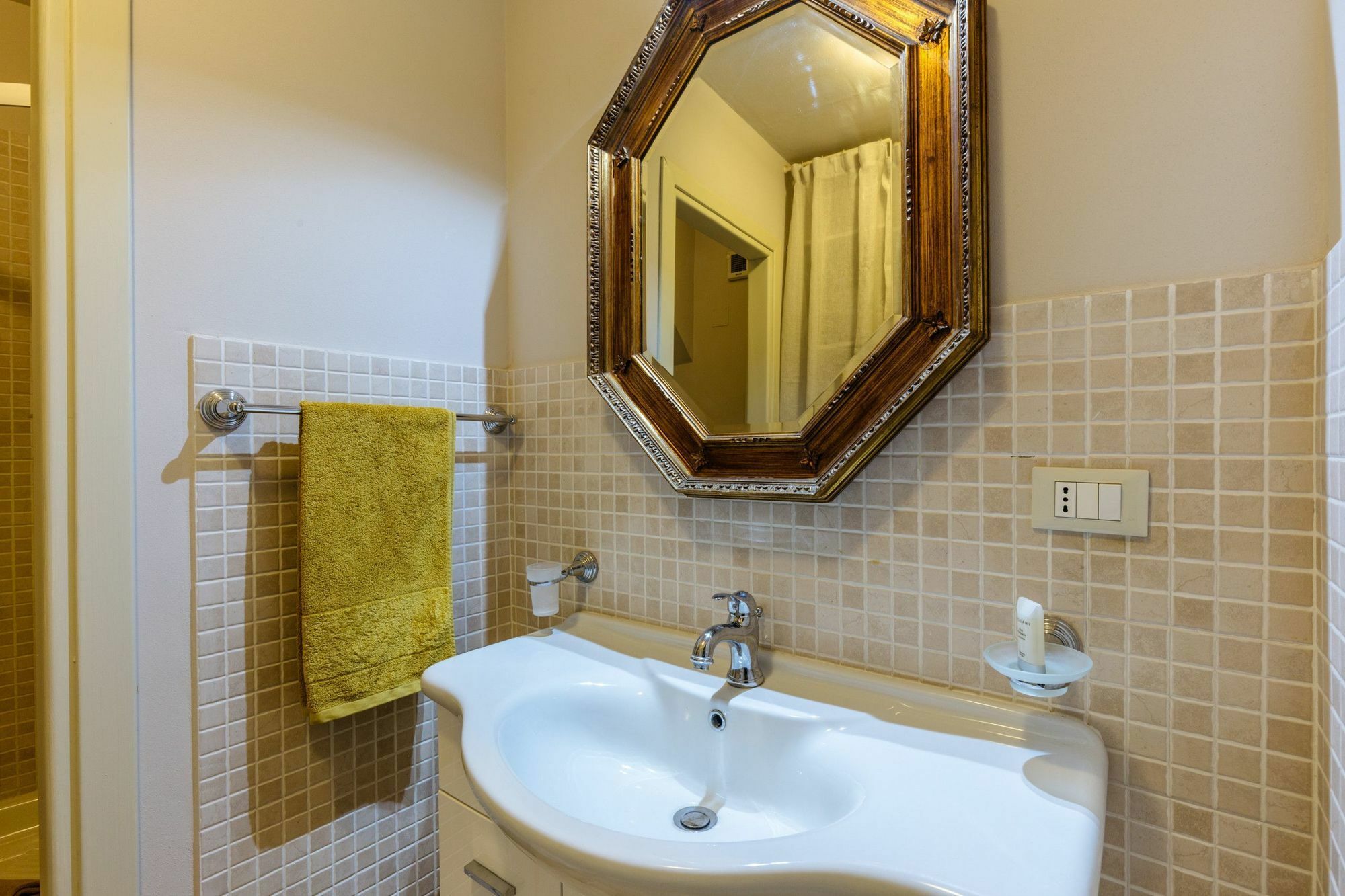 Sant'Elia Prestige Apartment With Balcony Palermo Kültér fotó